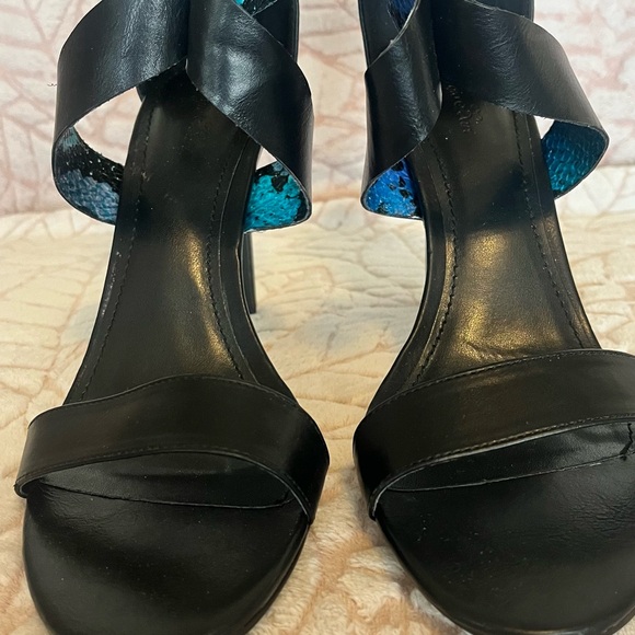 Trying to downgrade my closet. New and never worn. - Picture 2 of 3